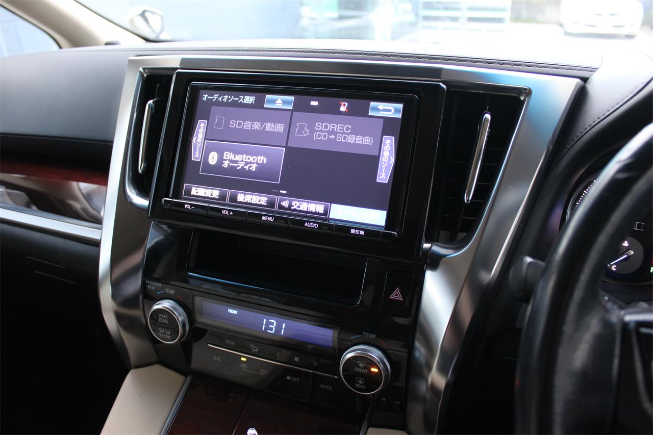 2017 Toyota Vellfire
