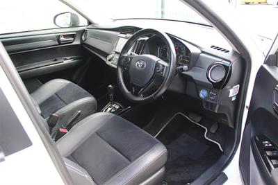 2015 Toyota Corolla - Thumbnail